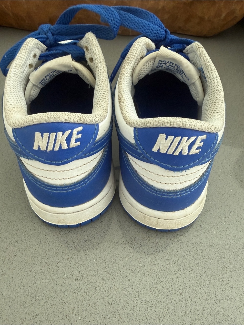 Nike Kids White and Blue Low-Top Sneakers - Picture 4 of 4